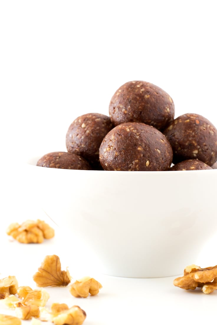 3-Ingredient Raw Cacao Bites