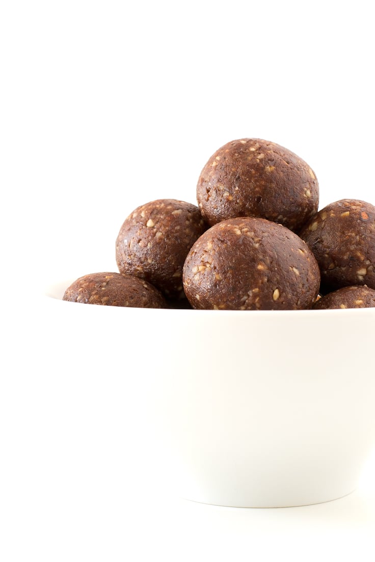 3-Ingredient Raw Cacao Bites