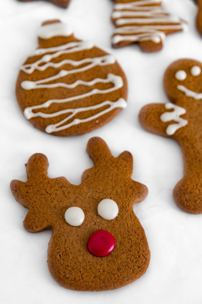 Photo of some vegan gingerbread cookies with vegan royal icing